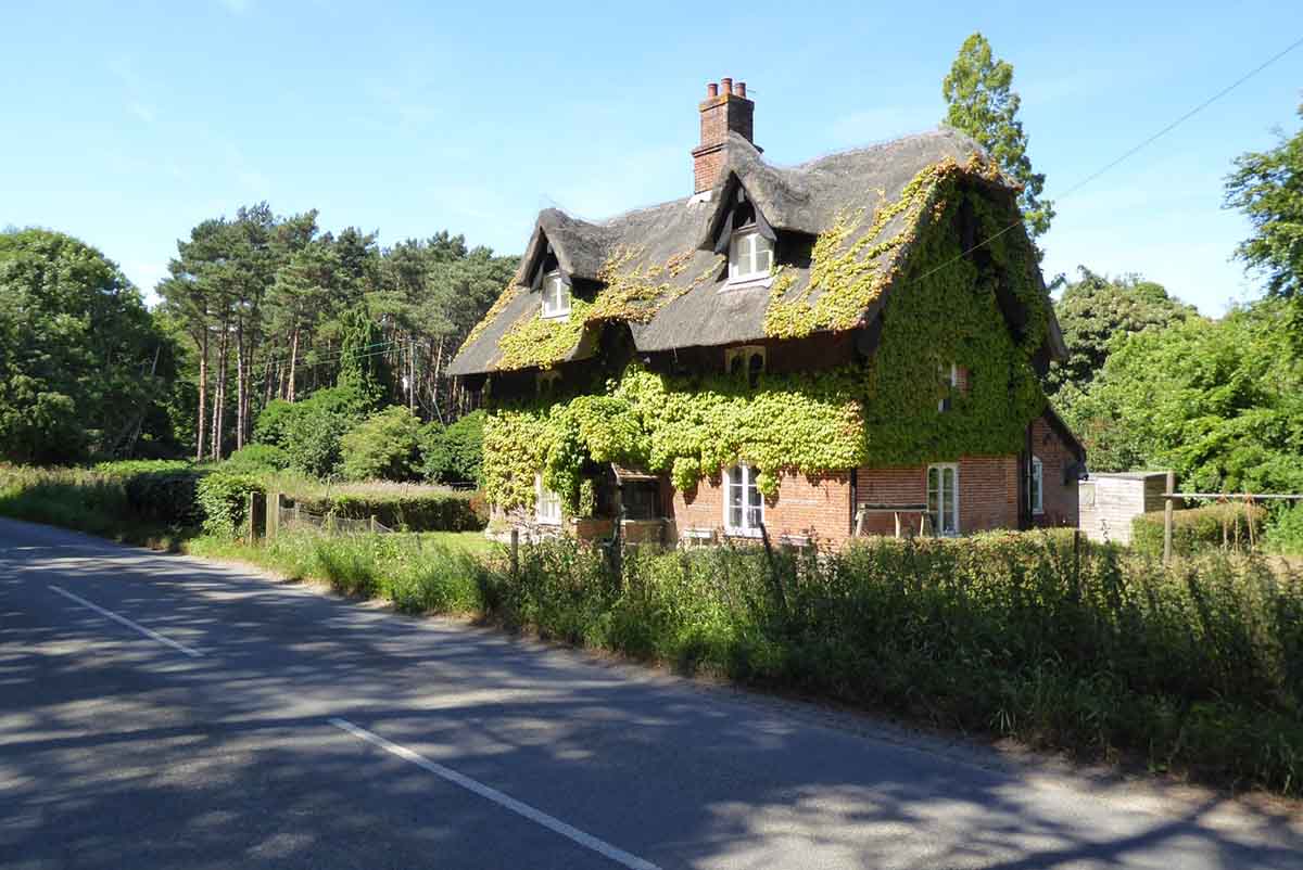 Houses for sale in Suffolk, England. Photo © Philip Halling (cc-by-sa/2.0)